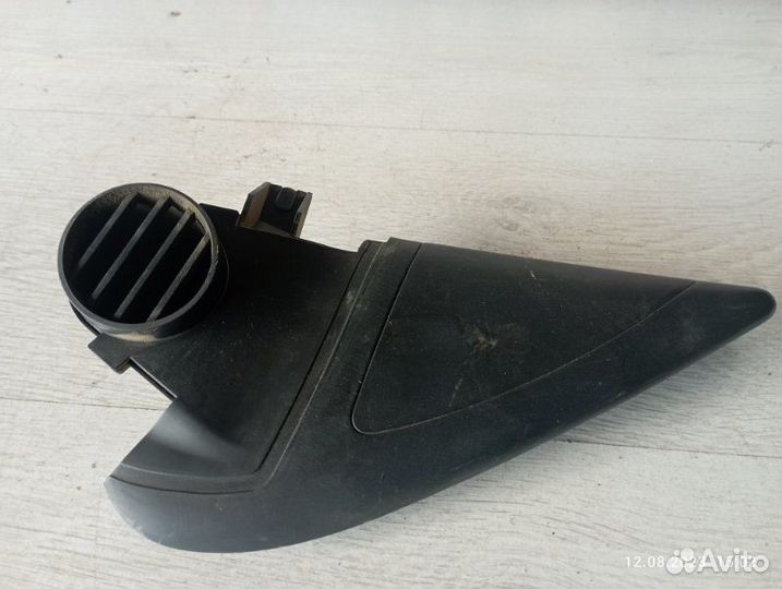 Уголок зеркала передний левый Skoda Octavia A5 BSF