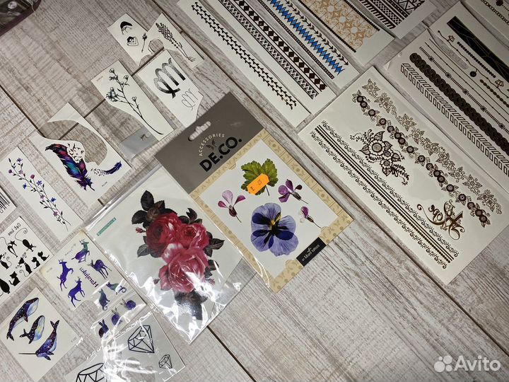 Много временных татуировок переводные тату