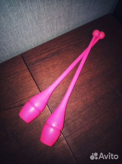 Булавы гимнастические