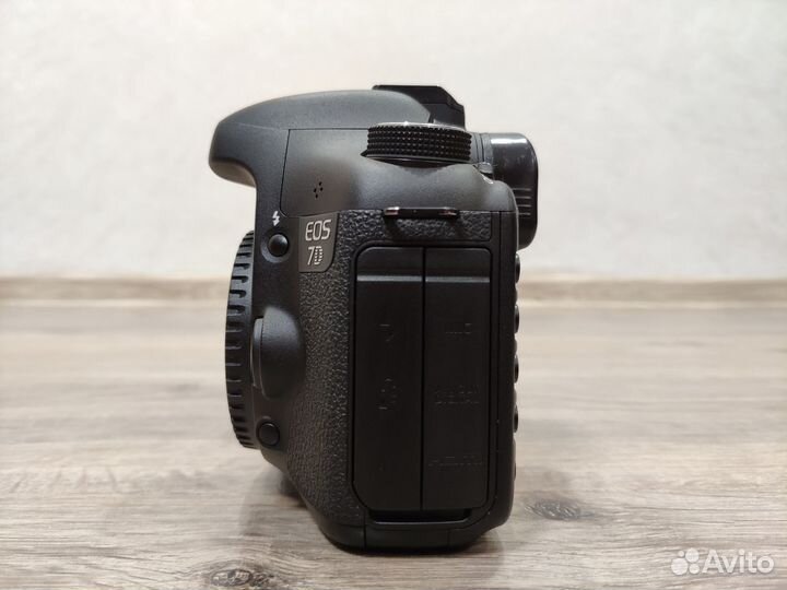Canon 7D Body пробеги 33285 и 26670 кадров
