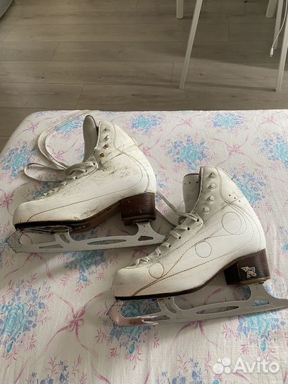 Фигурные коньки risport 245