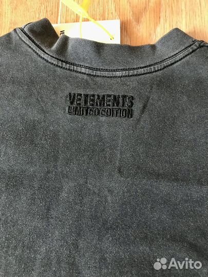 Футболка Vetements