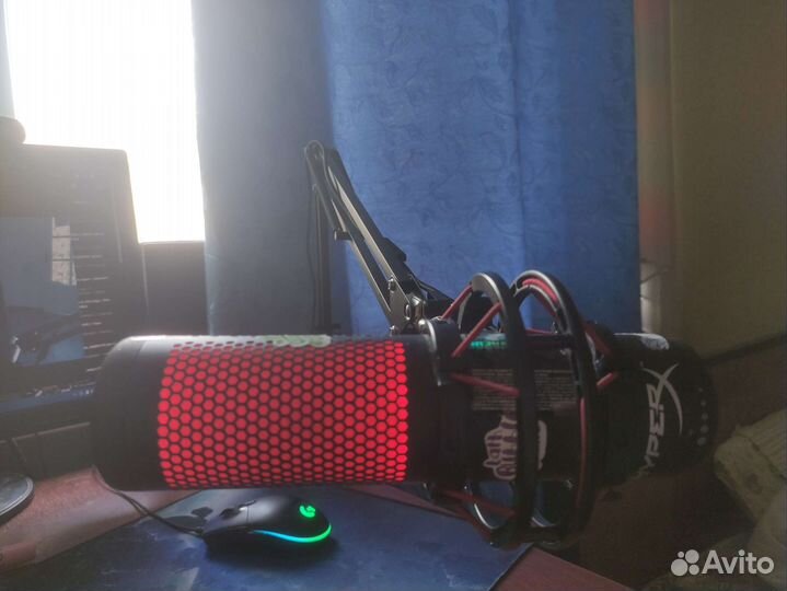 Студийный микрофон