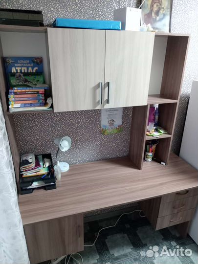 Письменный стол