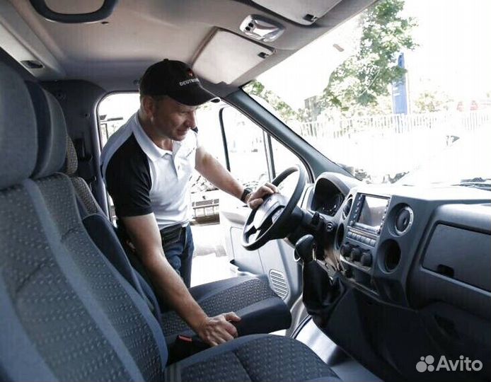 Водитель в компанию