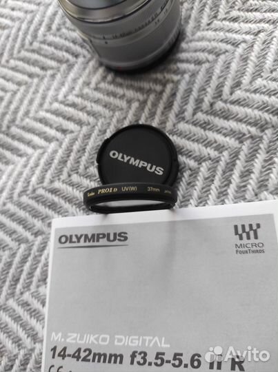Объектив Olympus 14-42 mm