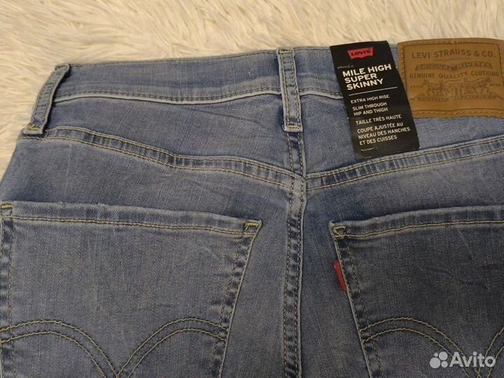 Джинсы женские levis