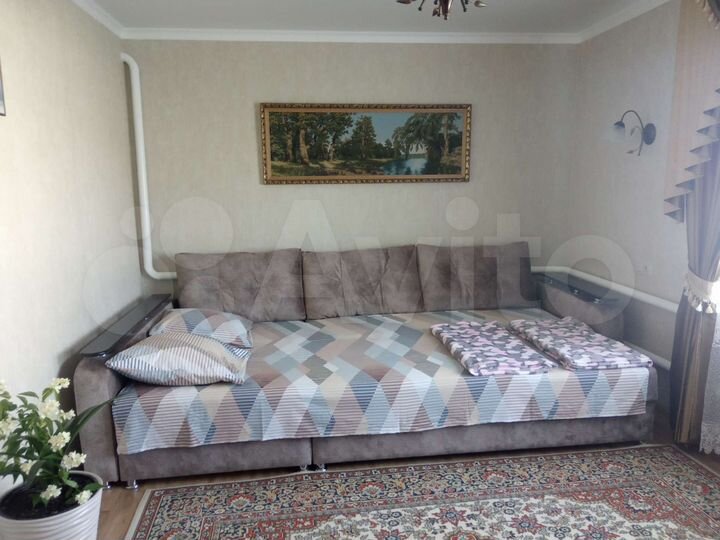 3-к. квартира, 64 м², 1/2 эт.