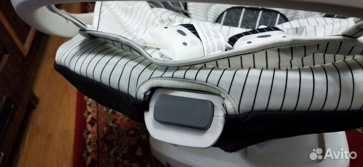 Детские электронные качели graco