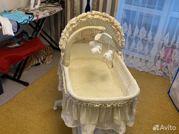 Детская кроватка, колыбель