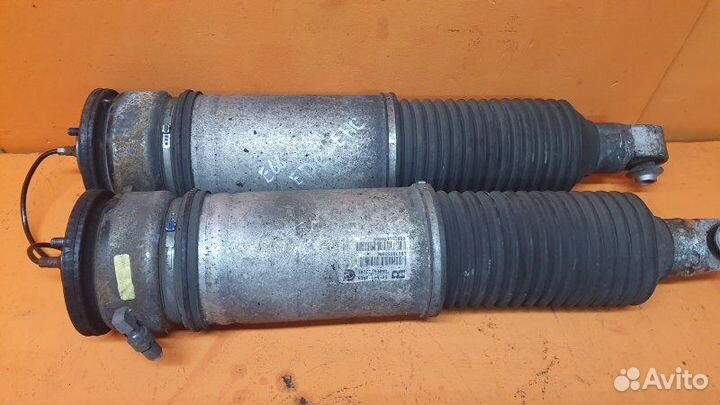 Стойка амортизатора задняя Bmw 7 Series E65