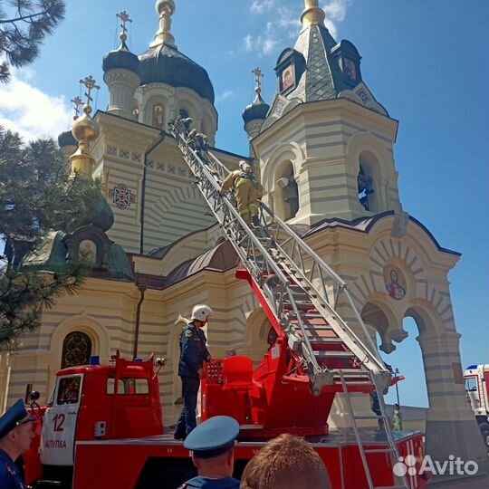 Сотрудник мчс России
