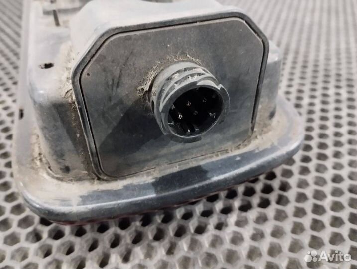 Фонарь задний правый Volvo FH4 82849923