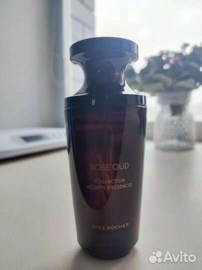 Rose oud yves rocher