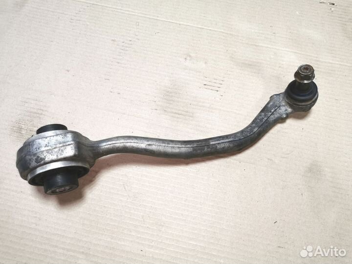 Рычаг передний левый нижний на Mercedes W203