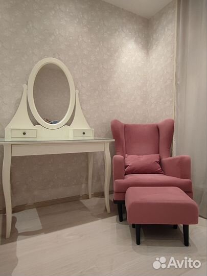 Туалетный столик с зеркалом IKEA Хемнэс