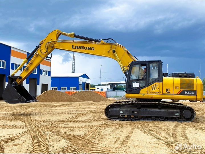 Гусеничный экскаватор LiuGong CLG922E, 2024