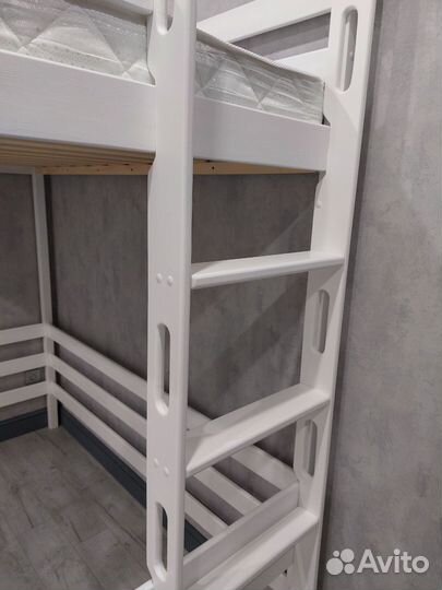 Кровать чердак