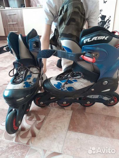 Роликовые коньки