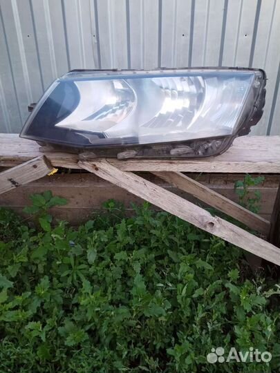 Фара Шкода актавия
