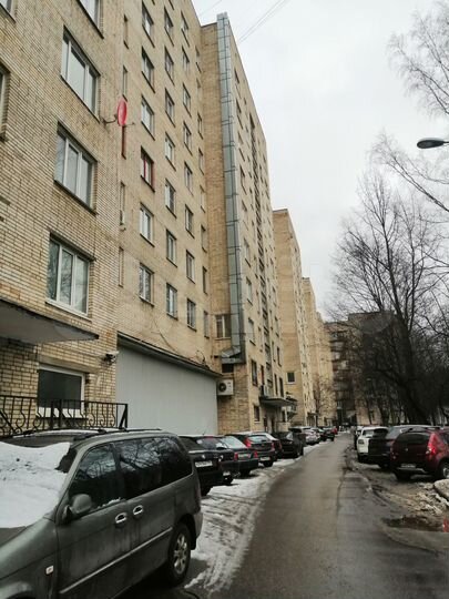 9-к. квартира, 58 м², 4/9 эт.