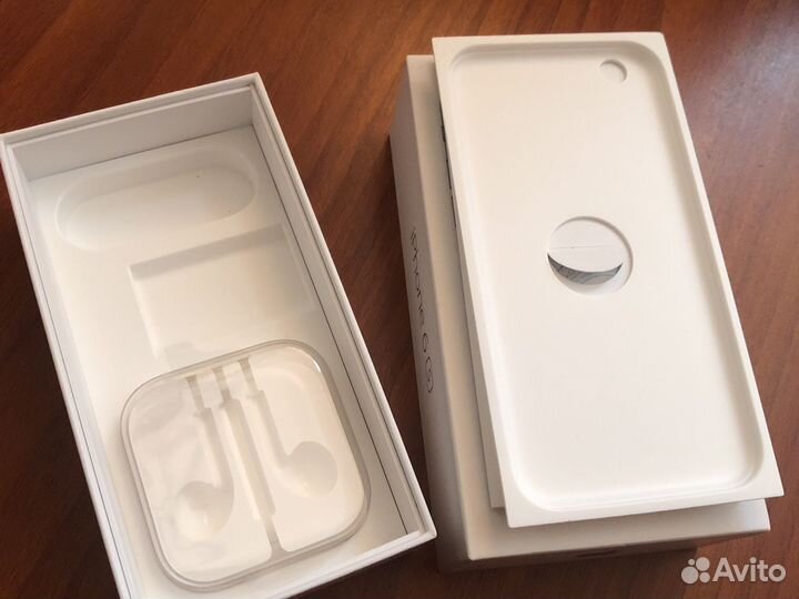 Коробка от телефона iPhone 6s