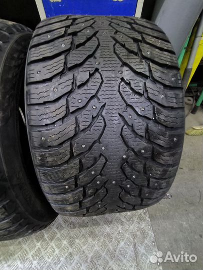 Nokian Tyres Hakkapeliitta 9 SUV 275/40 R20 и 315/35 R20 110T