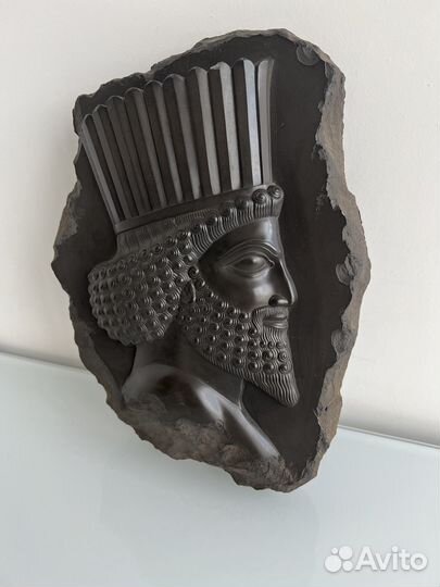 Панно барельеф Ахеменидский воин