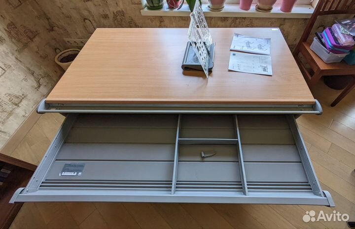 Детский письменный стол Moll Runner