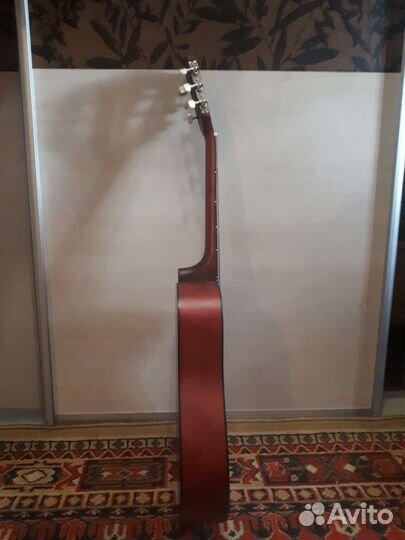 Классически гитара очень хорошый состояние