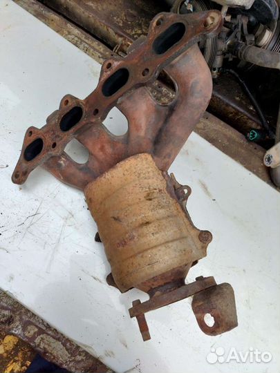 Выпускной колектор Митсубиси Лансер 9 1.6 л