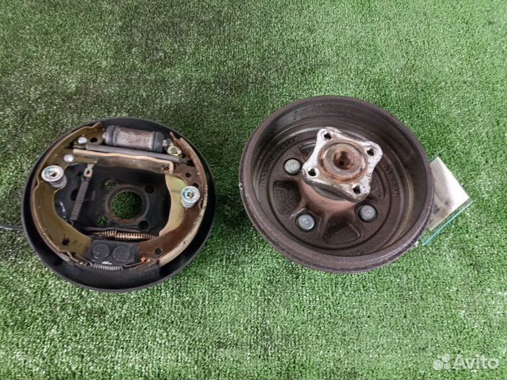 Ступица задняя левая Nissan March AK12 CR12DE 2005