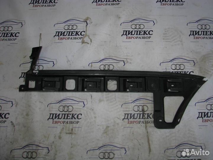 Направляющая заднего бампера правая VW Passat (B6