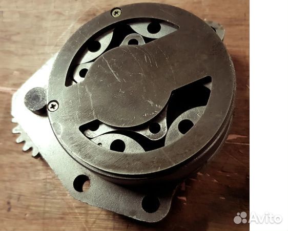 Насос масляный Cummins 6CT,L,ISCe,ISLe,QSL 4941464