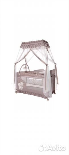 Складная кроватка с пеленальным столиком