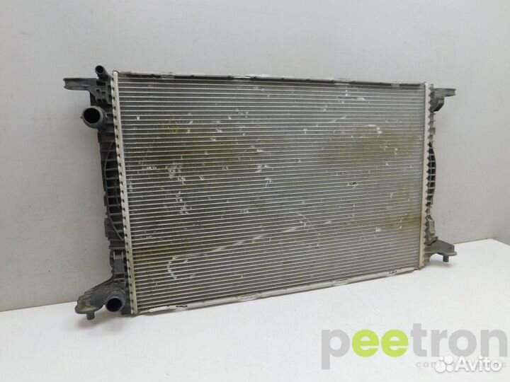 Б/У Б/У Радиатор охлаждения б/у 8W0121251AK VAG