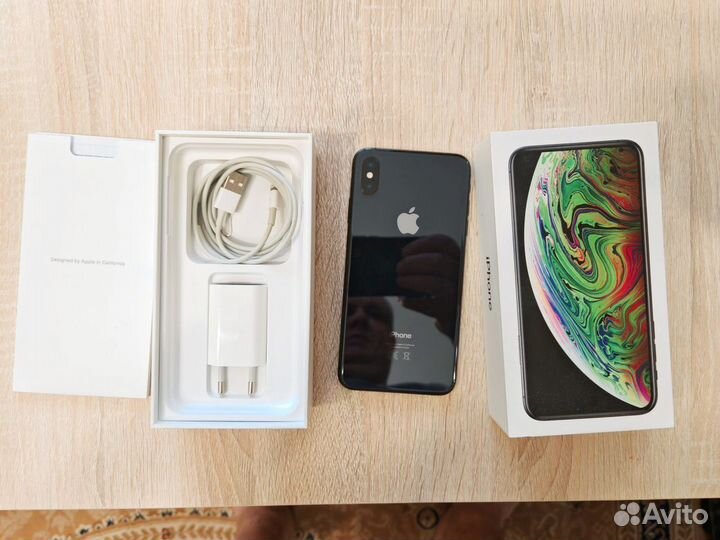 iPhone Xs Max, 64 ГБ