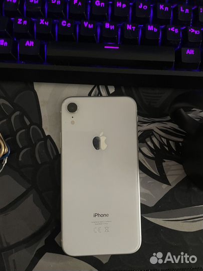 iPhone Xr, 64 ГБ