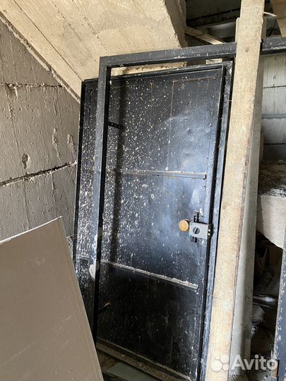 Дверь металлическая