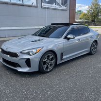 Kia Stinger 2.0 AT, 2021, 74 600 км, с пробегом, цена 2 680 000 руб.