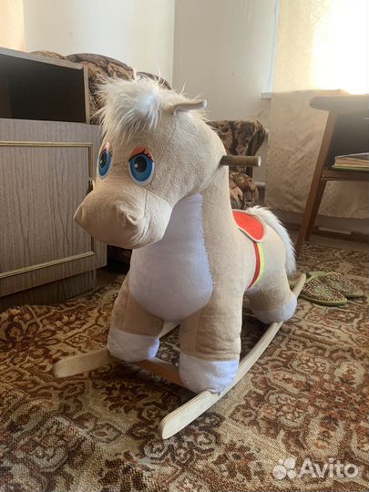 Детская качалка лошадь