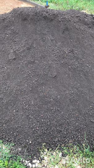 Песок речной, чернозём, грунт щебень