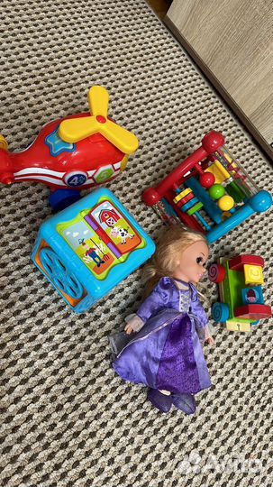 Детские развивающие игрушки