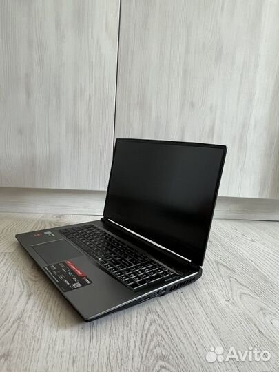 Игровой ноутбук msi GP75 leopard 9SD