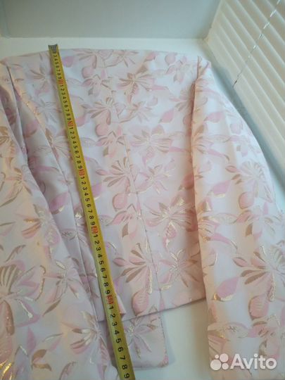 Женский пиджак и юбка 48 размер розовая