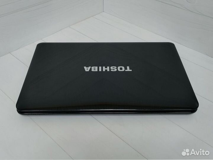 Toshiba satellite для игр домашний Ноутбук SSD 6gb