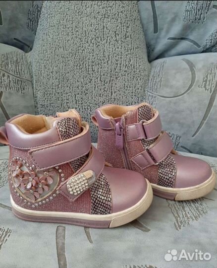 Обувь на девочку