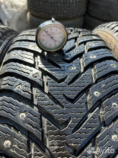 Nokian Tyres Hakkapeliitta 8 SUV 225/60 R17