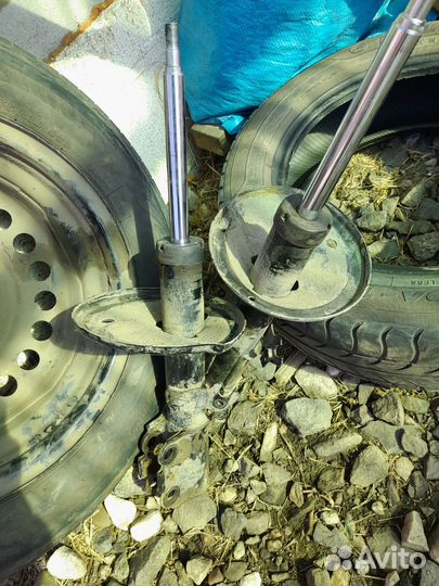 Передние амортизаторы toyota camry sv41