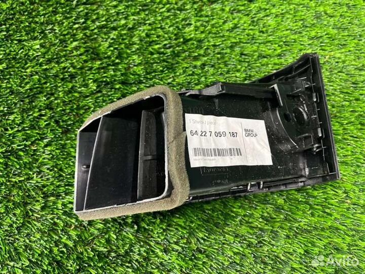 Воздуховод салона левый Bmw 1 E87 N45B16 2006